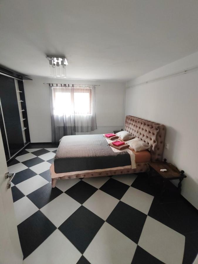 Downtown Apartment นิส ภายนอก รูปภาพ